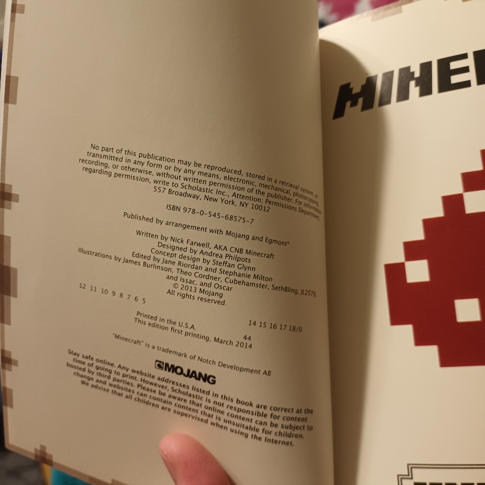 Minecraft Redstone Handbook - Picture 3 of 4